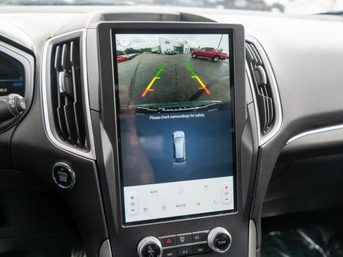 Used 2022 Ford Edge ST-Line w/ Cold Weather Package AWD/4WD image 26