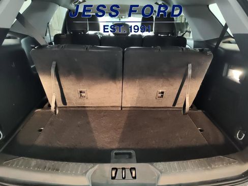 Used 2024 Ford Explorer XLT w/ Equipment Group 202A image 10