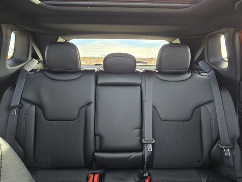 New 2026 Jeep Compass Latitude image 10