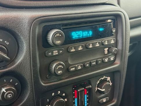 Used 2005 Chevrolet TrailBlazer LS w/ LS Preferred Equipment Group image 15