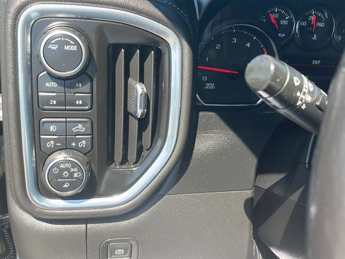 Used 2022 Chevrolet Silverado 3500 LTZ w/ LTZ Convenience Package AWD/4WD image 14
