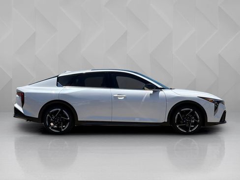 New 2026 Kia K4 GT-Line Turbo w/ GT-Line Sunroof Package FWD image 4