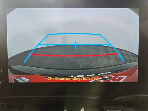 Used 2025 Toyota Corolla SE image 18