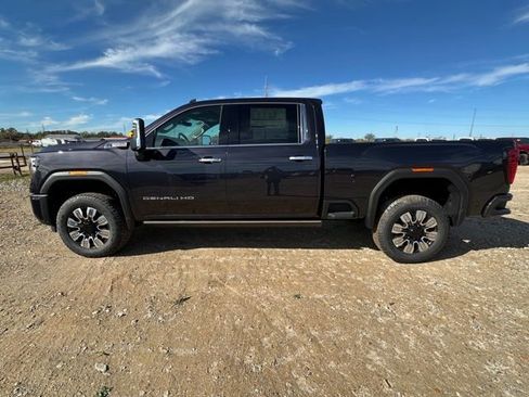 New 2026 GMC Sierra 2500 Denali w/ Denali Reserve Package image 10