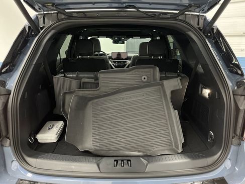 Used 2025 Ford Explorer ST-Line w/ Premium Package image 16