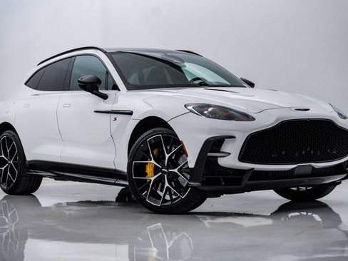 New 2026 Aston Martin DBX 707 AWD/4WD image 1
