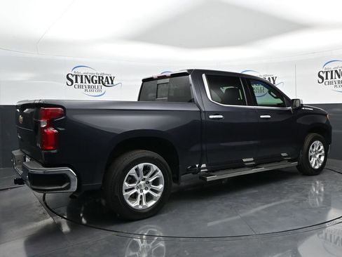 Used 2023 Chevrolet Silverado 1500 LTZ w/ LTZ Convenience Package II RWD image 7