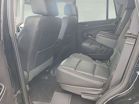 Used 2018 Chevrolet Tahoe Premier image 16