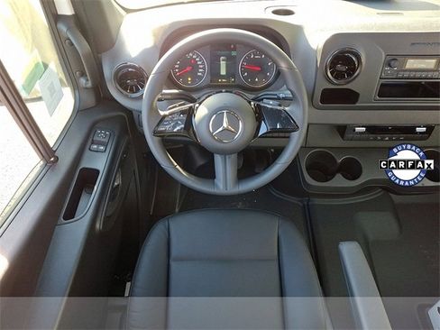 Used 2025 Mercedes-Benz Sprinter 2500 image 11