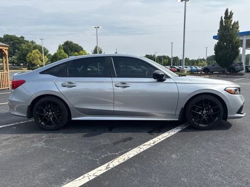 Used 2024 Honda Civic Sport image 4