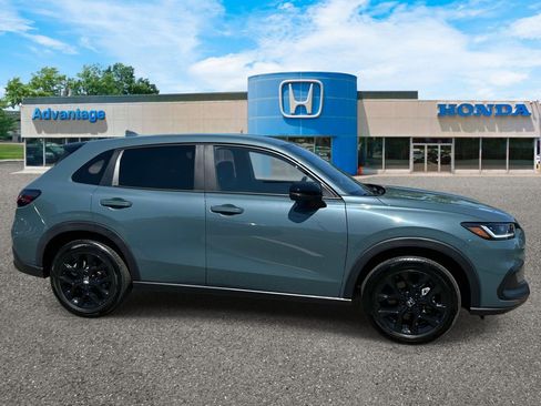 Certified 2024 Honda HR-V Sport image 3