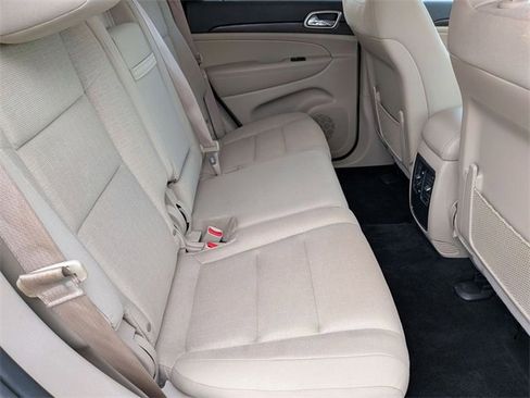 Used 2014 Jeep Grand Cherokee Laredo w/ Trailer Tow Group IV image 26