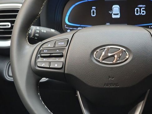 New 2026 Hyundai Venue SEL image 15