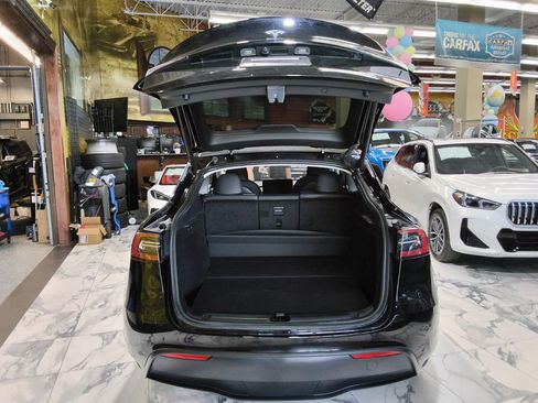 Used 2023 Tesla Model Y Long Range image 7