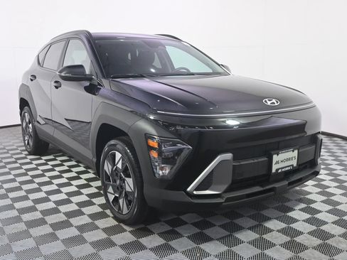 Used 2024 Hyundai Kona SEL w/ Convenience Package AWD/4WD image 9