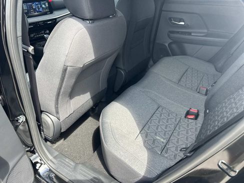 New 2026 Nissan Kicks SV w/ SV Premium Package FWD image 18