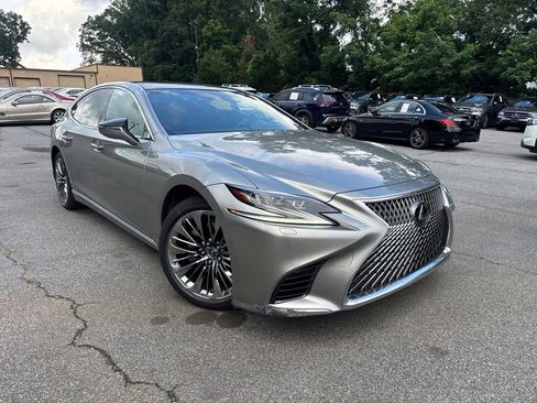 Used 2020 Lexus LS 500 w/ Interior Upgrade Package RWD image 4