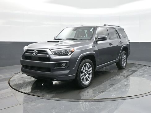 Certified 2022 Toyota 4Runner TRD Sport image 3