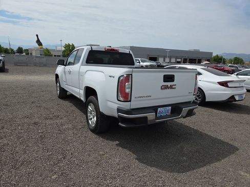 Used 2016 GMC Canyon SLE AWD/4WD image 3