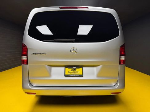 Used 2016 Mercedes-Benz Metris Passenger w/ Driver Efficiency Package image 5