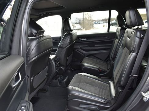 Used 2024 Jeep Grand Cherokee L Altitude image 24