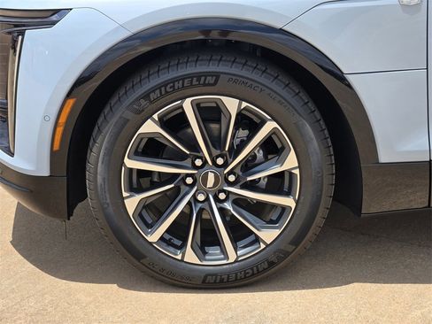 New 2025 Cadillac Lyriq Sport image 13