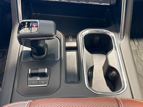 Used 2024 GMC Sierra 1500 Denali Ultimate AWD/4WD image 17