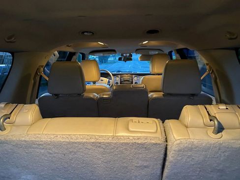 Used 2014 Ford Expedition EL XLT w/ Equipment Group 202A image 11