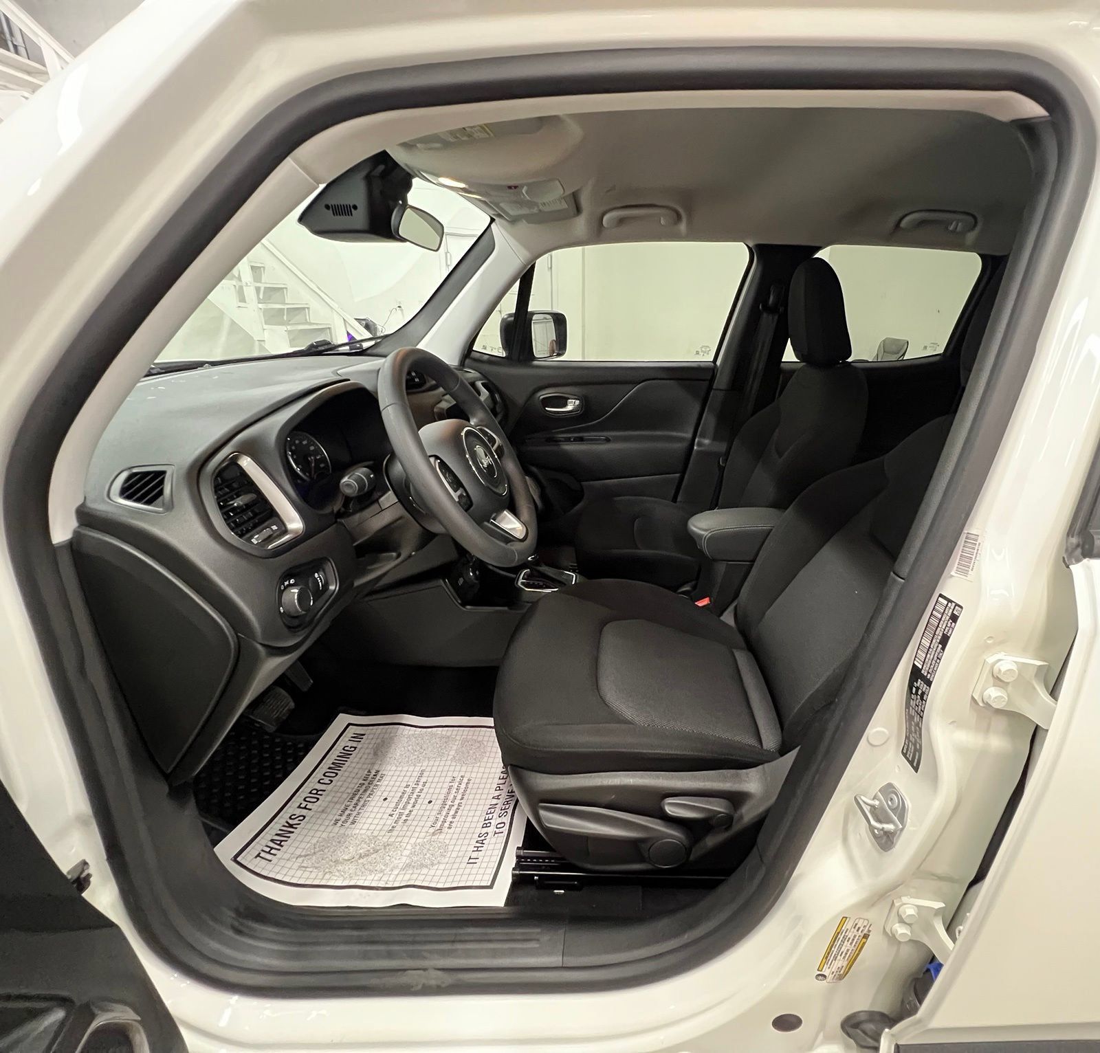 Used 2023 Jeep Renegade Latitude AWD/4WD image 22