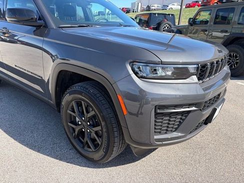 New 2026 Jeep Grand Cherokee Altitude image 58