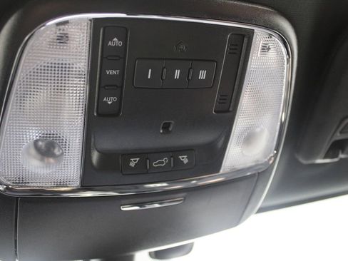 Used 2021 Jeep Grand Cherokee Limited w/ Trailer Tow Group IV image 52