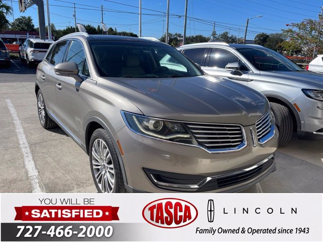 Used 2017 Lincoln MKX Reserve w/ Cargo Utility Package FWD image 1