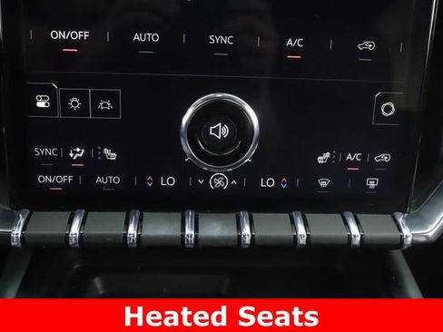 Used 2025 GMC Acadia AT4 image 4