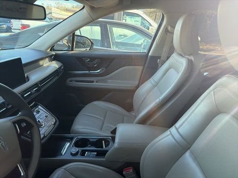 Used 2022 Lincoln Corsair AWD w/ Equipment Group 101A image 20