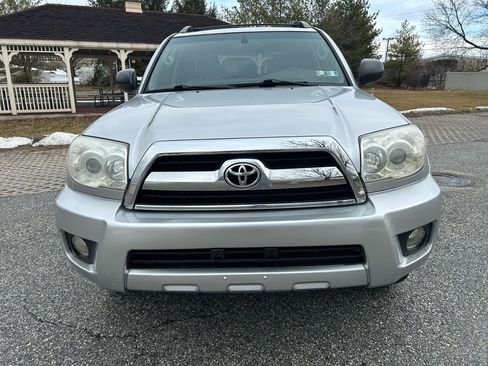Used 2006 Toyota 4Runner SR5 image 2