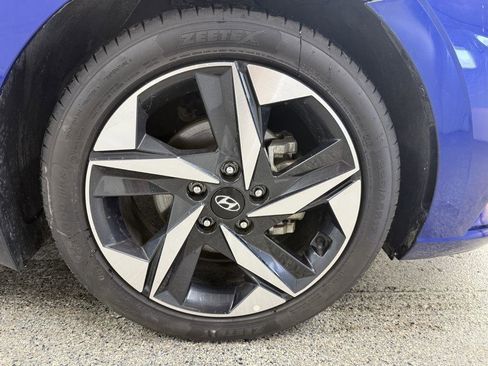Used 2023 Hyundai Elantra SEL w/ Convenience Package image 27