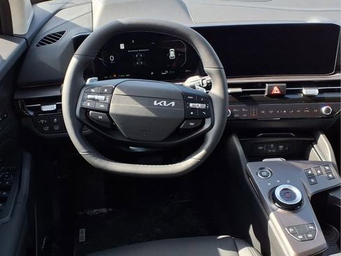 New 2026 Kia Sportage SX Prestige AWD/4WD image 4