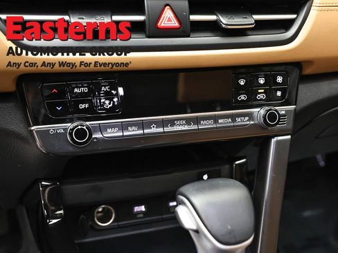 Used 2024 Kia Seltos EX AWD/4WD image 19