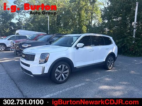 Used 2022 Kia Telluride S AWD/4WD image 2