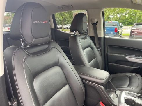 Used 2019 Chevrolet Colorado ZR2 image 38