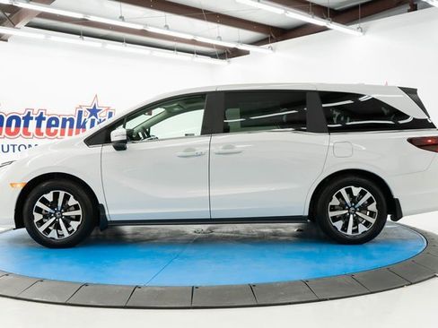 New 2026 Honda Odyssey EX-L image 5