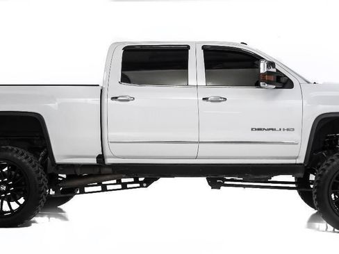 Used 2016 GMC Sierra 2500 Denali w/ Duramax Plus Package image 5
