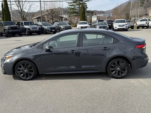 Used 2024 Toyota Corolla SE image 9