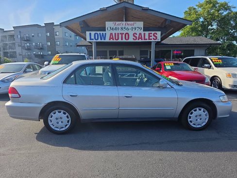 Used 2001 Honda Accord LX image 2