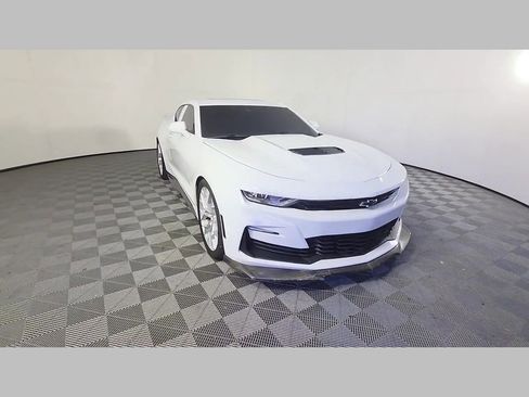 Used 2020 Chevrolet Camaro SS RWD image 53