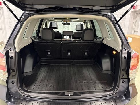 Used 2018 Subaru Forester 2.5i Premium w/ Popular Package #2A AWD/4WD image 34