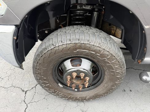 Used 2018 RAM 3500 Tradesman w/ Chrome Appearance Group AWD/4WD image 11
