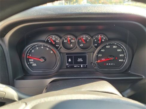 Used 2024 Chevrolet Silverado 1500 Custom image 21