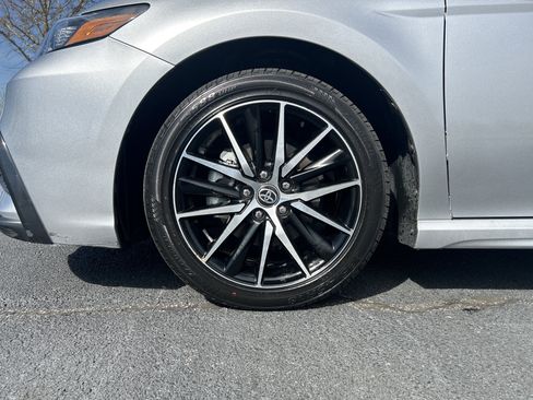 Used 2023 Toyota Camry SE w/ Convenience Package image 32