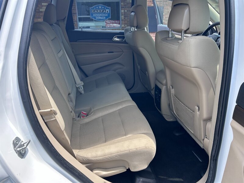 Used 2014 Jeep Grand Cherokee Laredo w/ Quick Order Package 23E AWD/4WD image 12